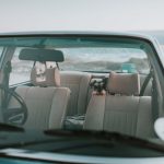 Kursi samping mobil