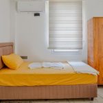 Letak Lemari di Kamar yang Tepat agar Ruangan Terlihat Rapi dan Lebih Nyaman